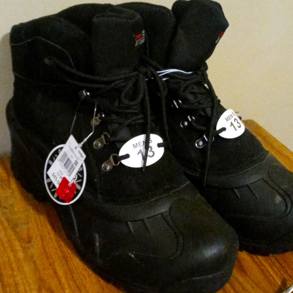 Mens boots size 13